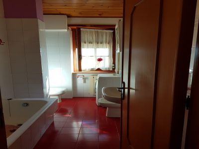 bagno con vasca