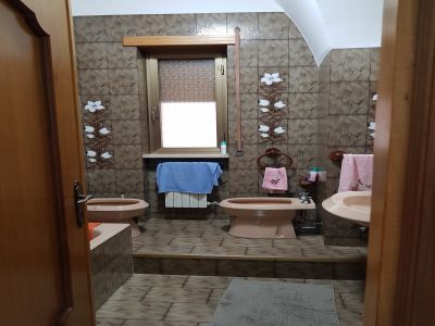 bagno con vasca